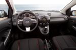Mazda2 2010 года